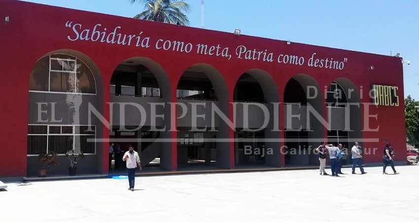 Por excesiva demanda UABCS abrió 700 espacios extras en La Paz y Los Cabos Por excesiva demanda UABCS abrió 700 espacios extras en La Paz y Los Cabos