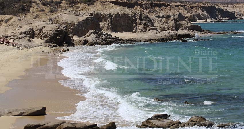 Desplazamiento de “Henriette” provoca mar de fondo en Los Cabos; ayer fue restringida la navegación menor Desplazamiento de “Henriette” provoca mar de fondo en Los Cabos; ayer fue restringida la navegación menor