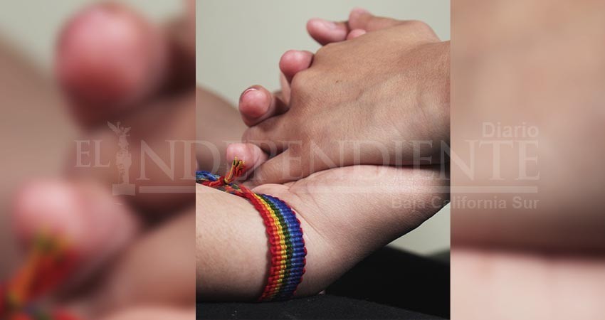 Denuncia pareja les quieren cobrar el doble por celebrar su matrimonio igualitario Denuncia pareja les quieren cobrar el doble por celebrar su matrimonio igualitario