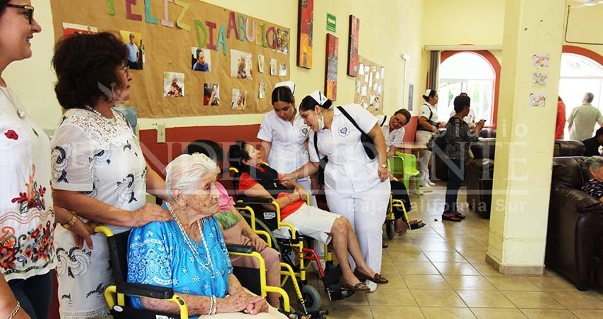 Por falta de recursos, opera a media capacidad el Asilo de Ancianos La Paz Por falta de recursos, opera a media capacidad el Asilo de Ancianos La Paz