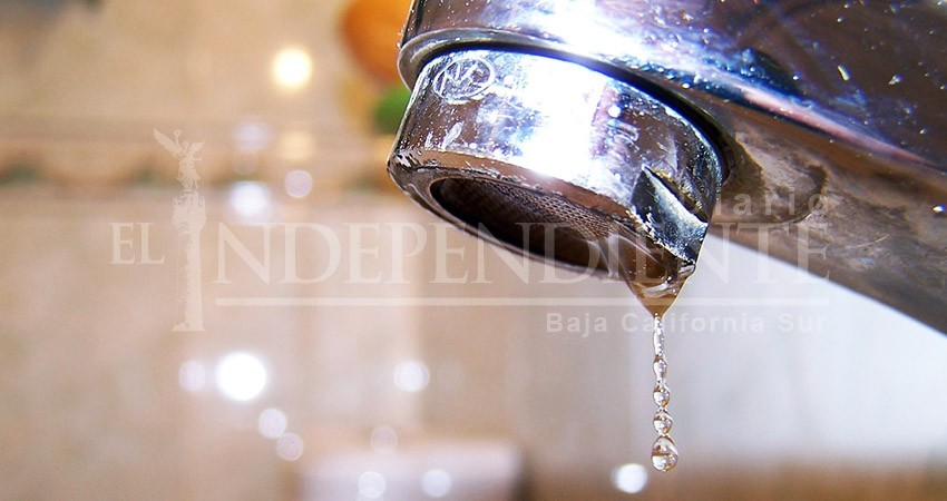 Mal servicio de agua potable, principal queja de los paceños: Regidora Mal servicio de agua potable, principal queja de los paceños: Regidora