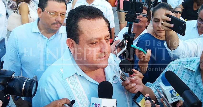 Se reunirá Gobernador con director de CFE por apagones en BCS