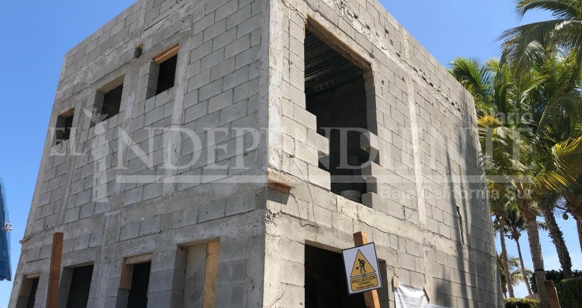 Se ampara contra la clausura obra irregular en El Médano