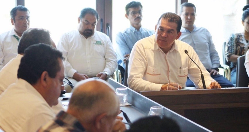 Propone Alcalde energía alternativa para La Paz en mesa de trabajo con los tres niveles de Gobierno Propone Alcalde energía alternativa para La Paz en mesa de trabajo con los tres niveles de Gobierno