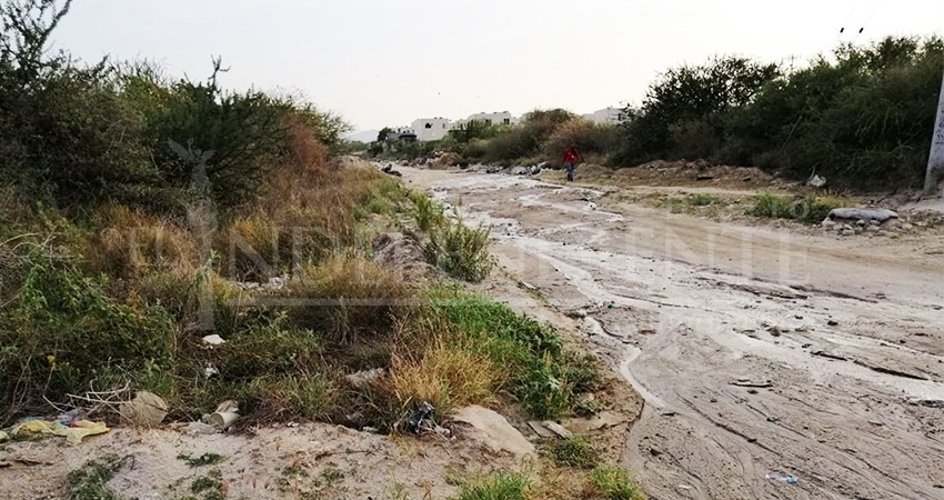 Colapsa tubería de agua potable la madrugada de este jueves en CSL Colapsa tubería de agua potable la madrugada de este jueves en CSL