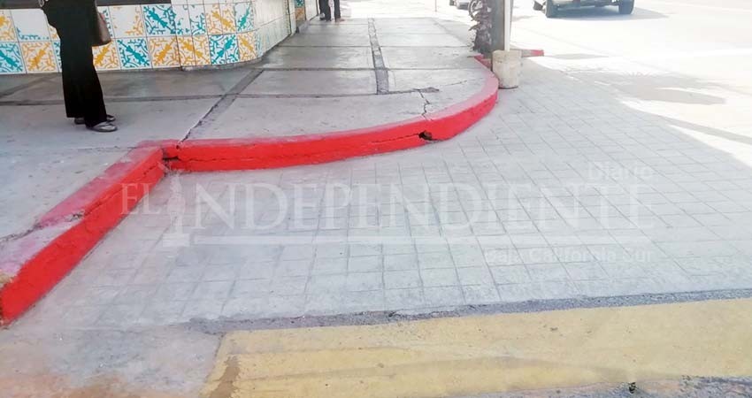 No hubo rampas inclusivas en la remodelación de la calle 5 de mayo
