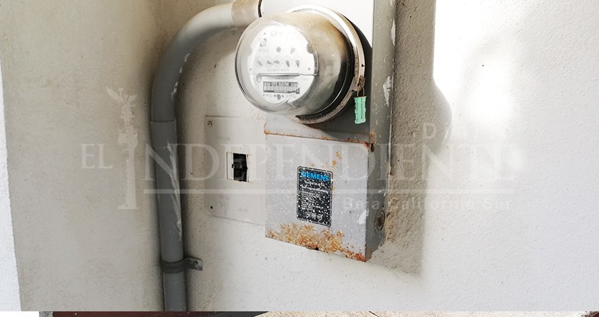 Dieron "El Grito", pero de coraje vecinos de Lomas del Sol por apagones de energía eléctrica