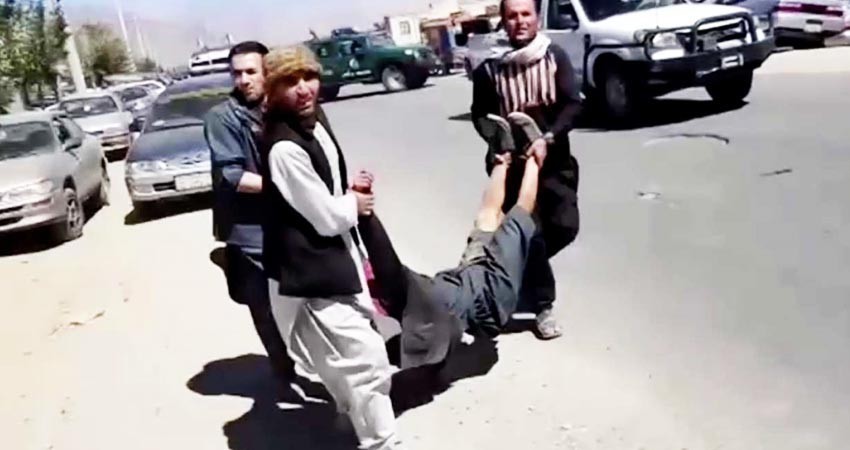 Suman 48 muertos en Afganistán por ataques talibanes Suman 48 muertos en Afganistán por ataques talibanes