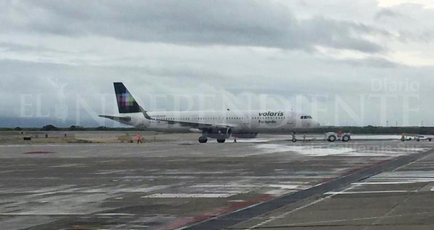 Cancelan 46 vuelos en Aeropuerto Internacional de Los Cabos Cancelan 46 vuelos en Aeropuerto Internacional de Los Cabos