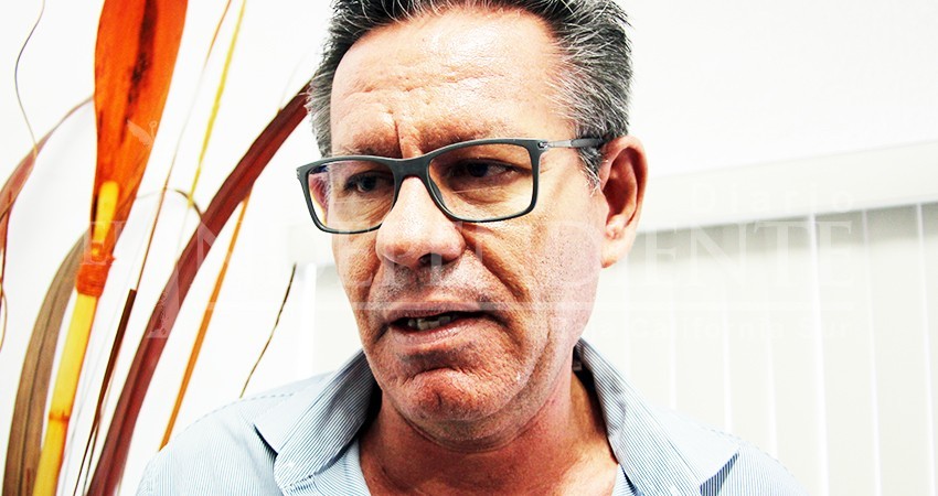 Servicio de agua potable de La Paz no será privatizado, promete SAPA Servicio de agua potable de La Paz no será privatizado, promete SAPA