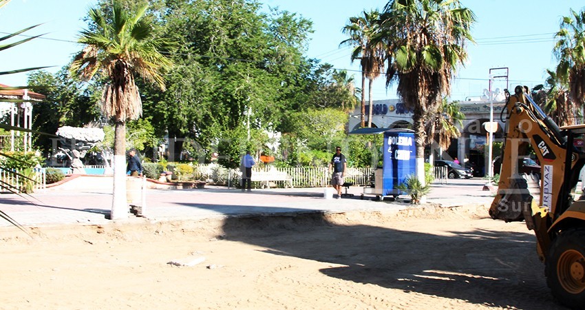 “No se va a modificar el trazo histórico del Jardín Velasco”, asegura Rubén Muñoz “No se va a modificar el trazo histórico del Jardín Velasco”, asegura Rubén Muñoz