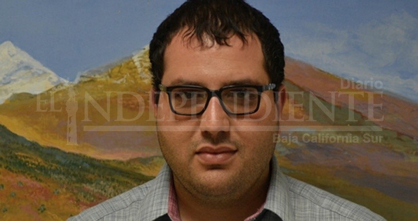 Escritor sudcaliforniano obtiene premio internacional de ensayo Escritor sudcaliforniano obtiene premio internacional de ensayo