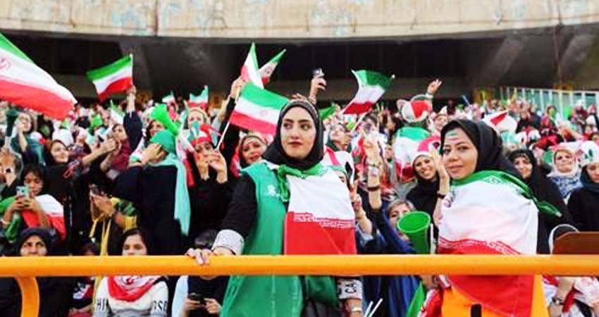 Tras años de lucha, iraníes asisten sin restricciones al futbol Tras años de lucha, iraníes asisten sin restricciones al futbol