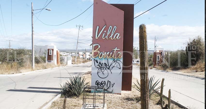 Prolifera plaga de zancudos en Villa Bonita; piden fumigación