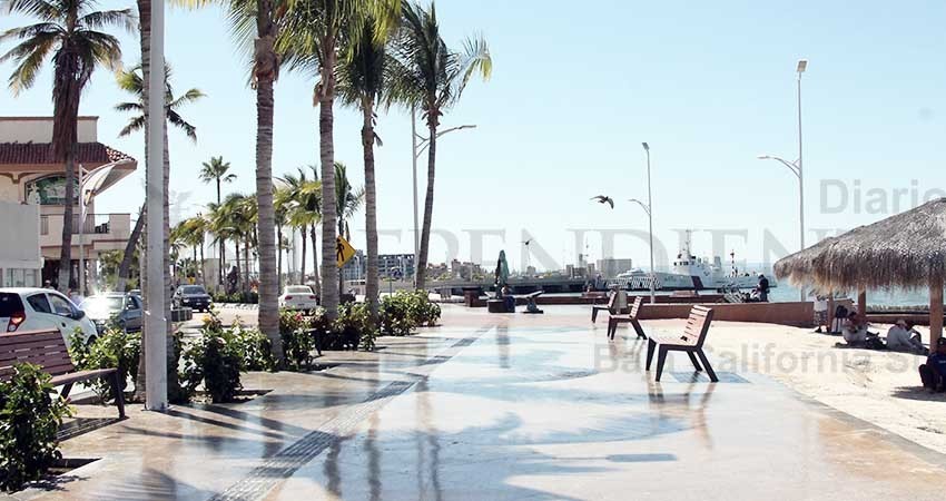 Hagamos juntos el reglamento del malecón, pide Mendoza a Rubén Muñoz  Hagamos juntos el reglamento del malecón, pide Mendoza a Rubén Muñoz