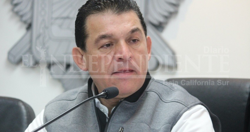 “Usted no es un monarca”, advierte regidor al alcalde de La Paz