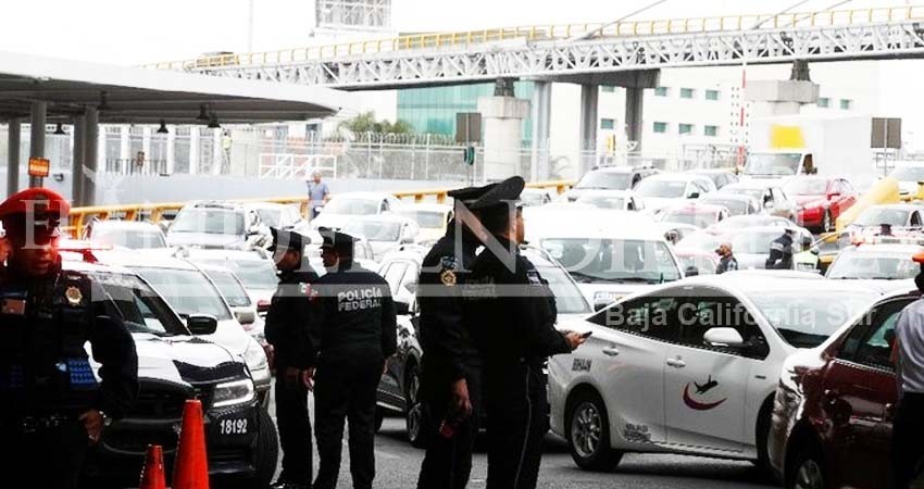 Realizarán operativos contra servicio de Uber, Didi y otras app’s en aeropuertos Realizarán operativos contra servicio de Uber, Didi y otras app’s en aeropuertos