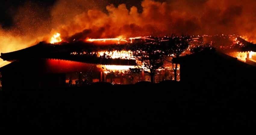 Incendio consume el castillo 'Shuri' de Okinawa, Japón Incendio consume el castillo 'Shuri' de Okinawa, Japón