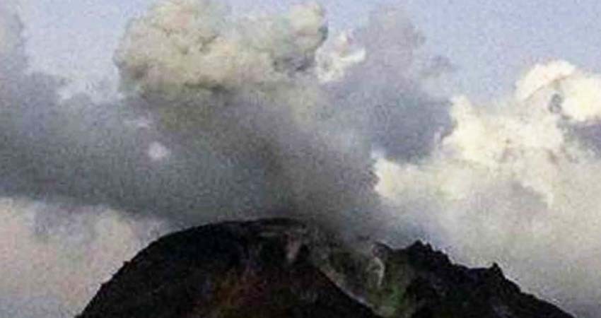 Hace erupción volcán en la isla japonesa de Satsumaio Hace erupción volcán en la isla japonesa de Satsumaio