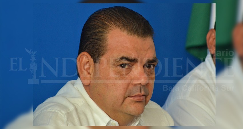 Se defiende Herminio Corral: “El vendedor dijo cosas inapropiadas a mi hija menor” Se defiende Herminio Corral: “El vendedor dijo cosas inapropiadas a mi hija menor”