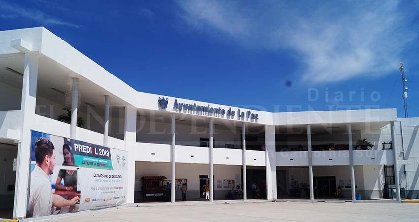 Pretende La Paz “recuperar” 150 MDP anuales reordenando concesiones Zofemat