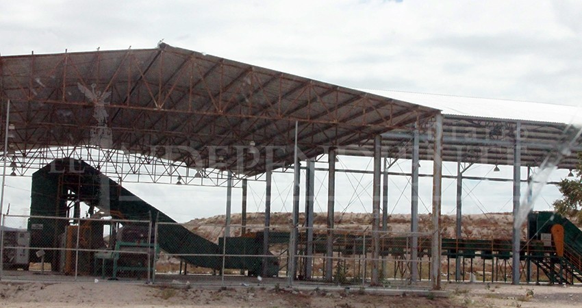Millonaria inversión de Semarnat en La Paz se va a la basura Millonaria inversión de Semarnat en La Paz se va a la basura