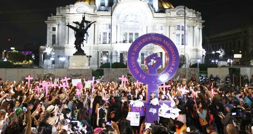 Con gran marcha, exigen seguridad para mujeres en el país Con gran marcha, exigen seguridad para mujeres en el país