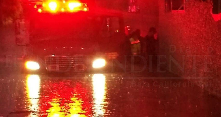 Evacúan a pacientes y personal del IMSS - SJC por inundaciones Evacúan a pacientes y personal del IMSS - SJC por inundaciones
