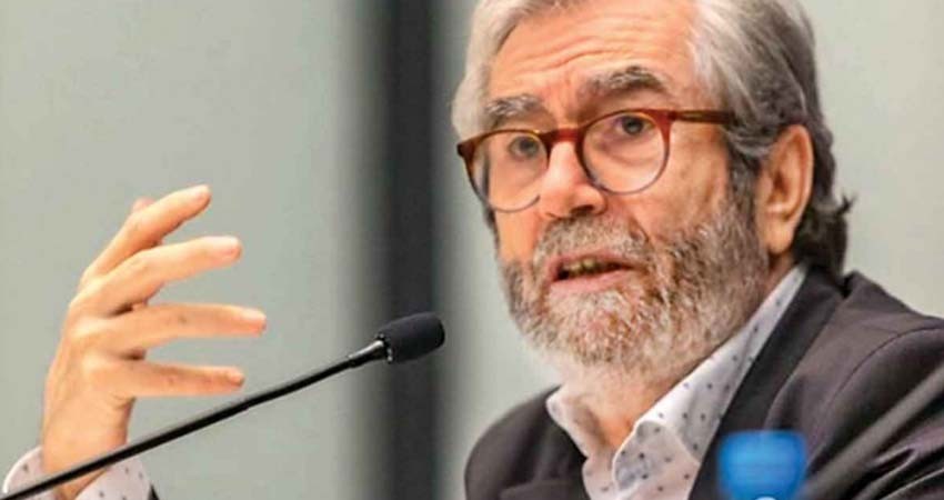 Antonio Muñoz Molina reivindica la soledad y la desconexión Antonio Muñoz Molina reivindica la soledad y la desconexión