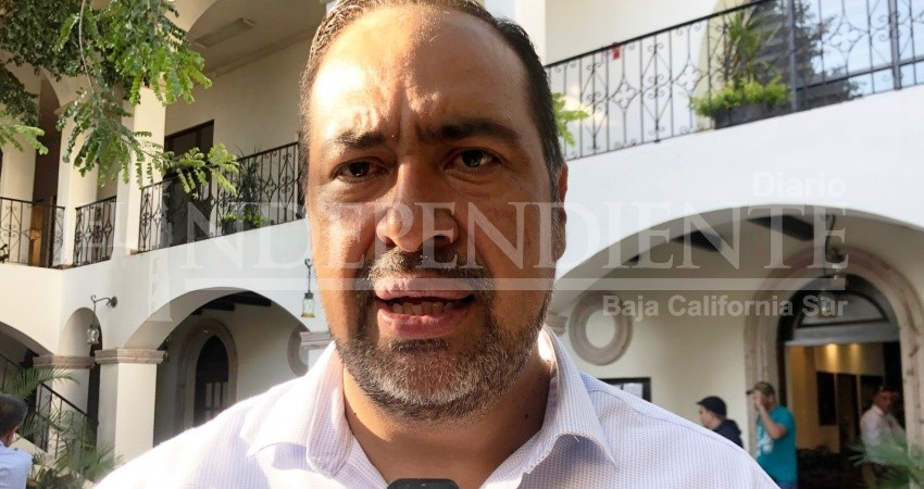 Los Cabos es un municipio donde se privilegia la ilegalidad, irresponsabilidad y la no transparencia, asegura regidor Los Cabos es un municipio donde se privilegia la ilegalidad, irresponsabilidad y la no transparencia, asegura regidor
