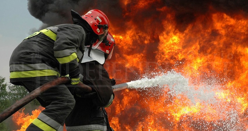 Tras años de lucha, bomberos de Los Cabos logran aumento salarial a partir del 2020 Tras años de lucha, bomberos de Los Cabos logran aumento salarial a partir del 2020