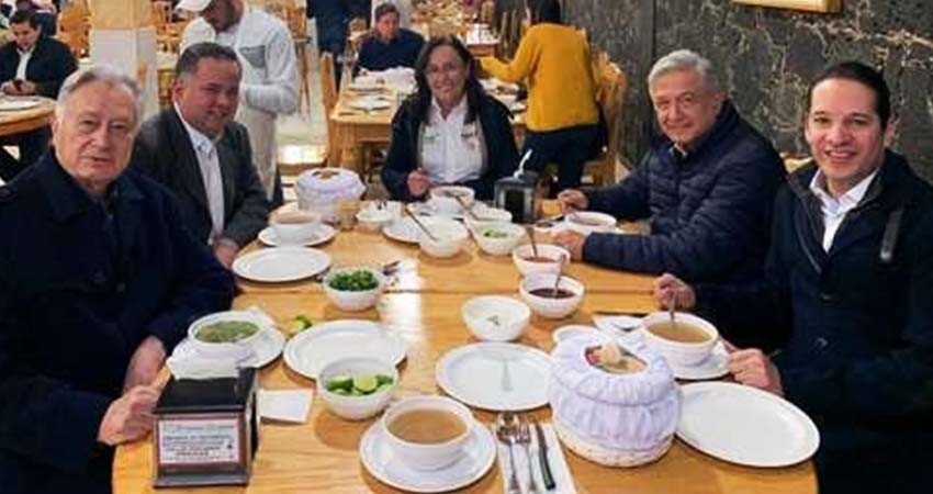 Defiende AMLO a Bartlett y su desempeño frente a la CFE Defiende AMLO a Bartlett y su desempeño frente a la CFE