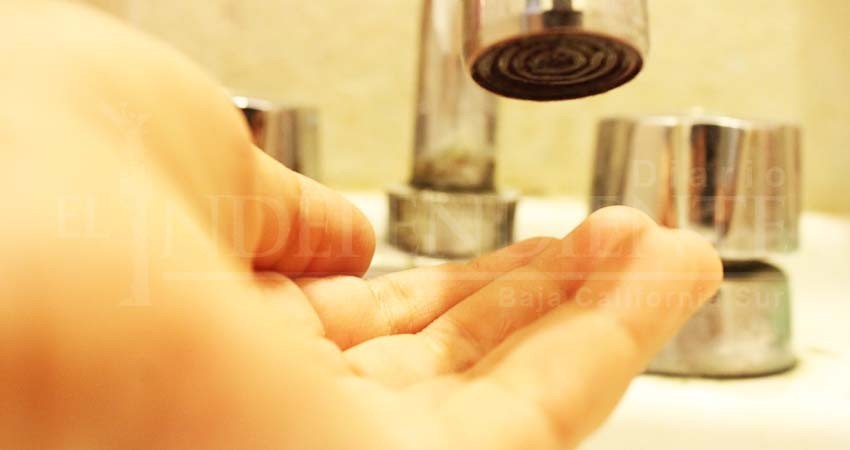 Siguen reclamos por falta de agua potable en Los Cabos Siguen reclamos por falta de agua potable en Los Cabos