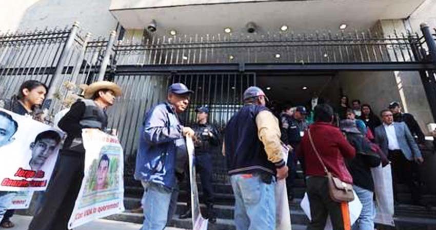 Aunque existen avances el caso Ayotzinapa, aún no hay grandes resultados Aunque existen avances el caso Ayotzinapa, aún no hay grandes resultados