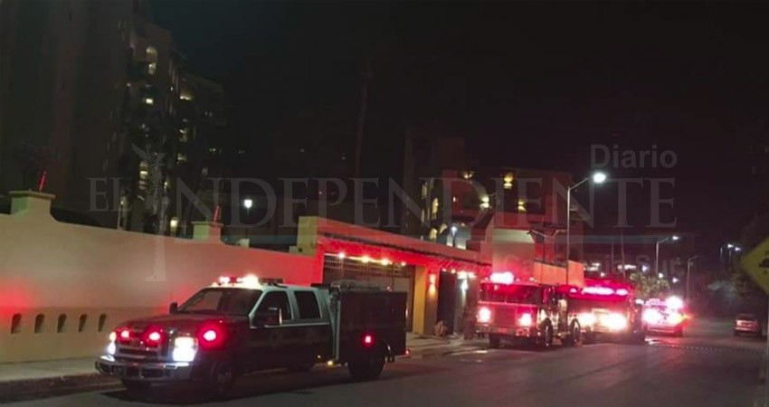 Se incendian instalaciones de un hotel en la marina turística de CSL