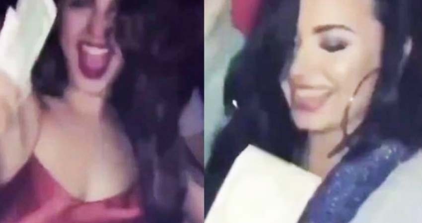 Captan a Eiza González y Demi Lovato aventando dinero a strippers en Miami Captan a Eiza González y Demi Lovato aventando dinero a strippers en Miami