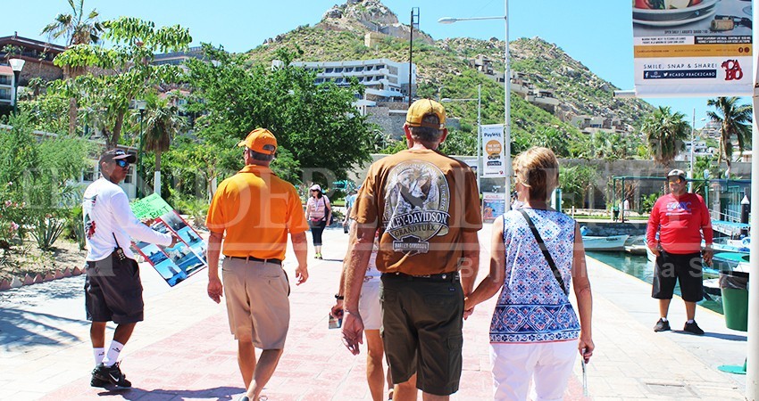 Golpe al turismo eliminación de fines de semana largos propuesto por AMLO: AHLC