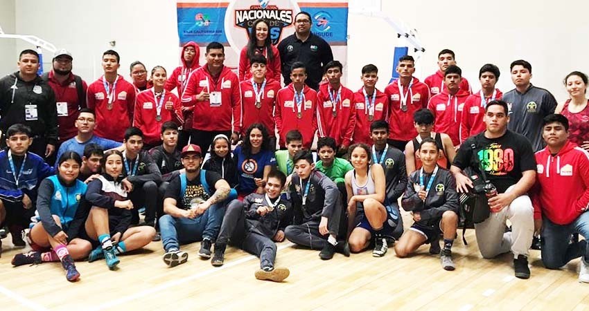 Domina La Paz el selectivo de luchas asociadas Domina La Paz el selectivo de luchas asociadas