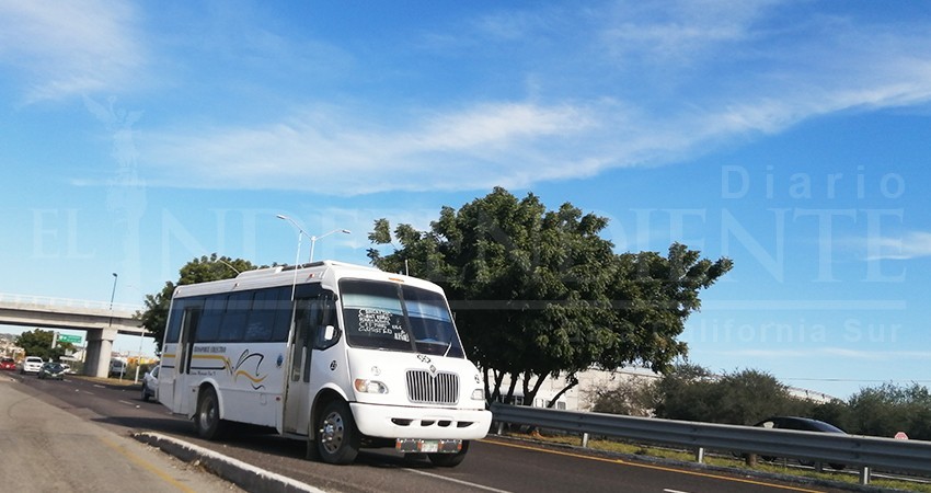 Reitera Leonel Cota Montaño apoyo a los transportistas Sudcalifornianos