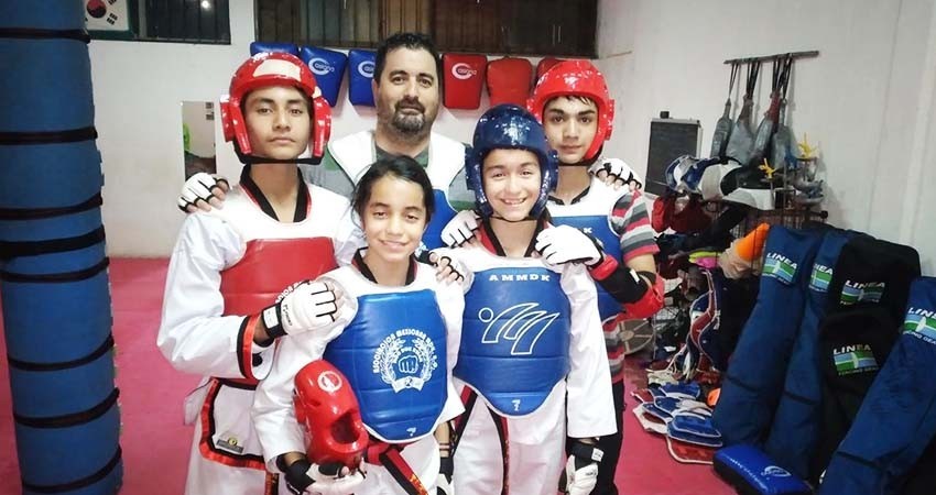 Contingente Loretano de Tae Kwon Do logra medallas de oro y plata Contingente Loretano de Tae Kwon Do logra medallas de oro y plata