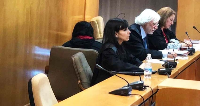 Joven que mató a su bebé en España se rompe en el juicio Joven que mató a su bebé en España se rompe en el juicio
