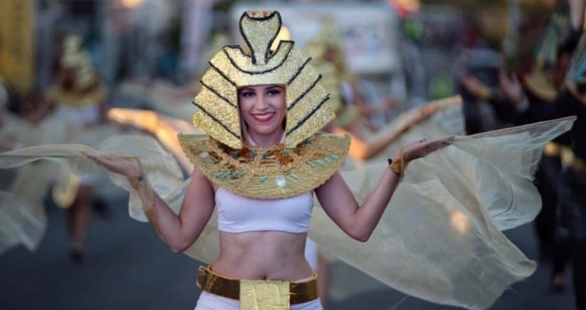 Este domingo inicia el desfile del Carnaval La Paz 2020 “Fiesta de los Dioses” Este domingo inicia el desfile del Carnaval La Paz 2020 “Fiesta de los Dioses”
