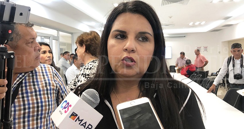 Para no formar parte del paro nacional, Armida Castro participará en un Foro sobre Violencia de Género en la política