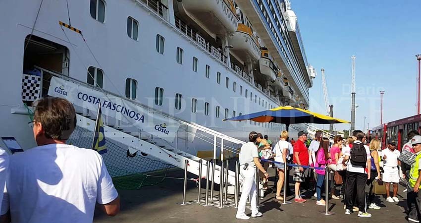 Puertos náuticos en EEUU impiden el abordaje de pasajeros que hayan visitado países con coronavirus