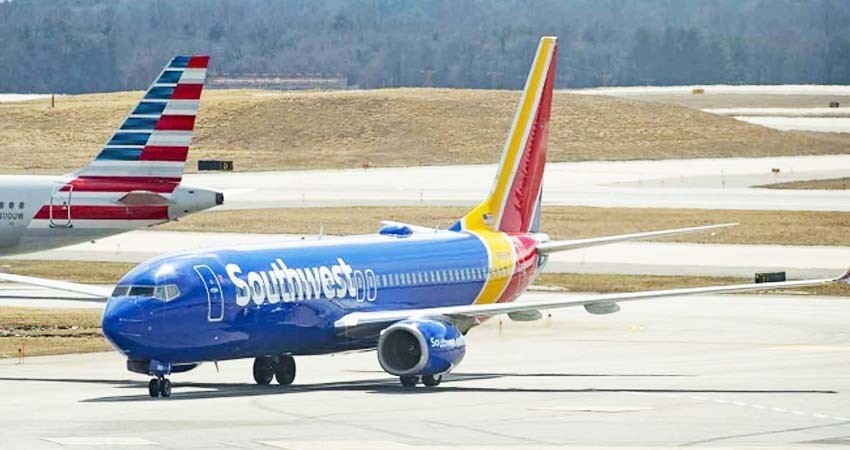 EU alerta que avión Boeing 737 MAX es 'defectuoso y peligroso' EU alerta que avión Boeing 737 MAX es 'defectuoso y peligroso'
