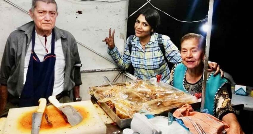 El milagro de las redes lleva clientes a negocio de abuelitos