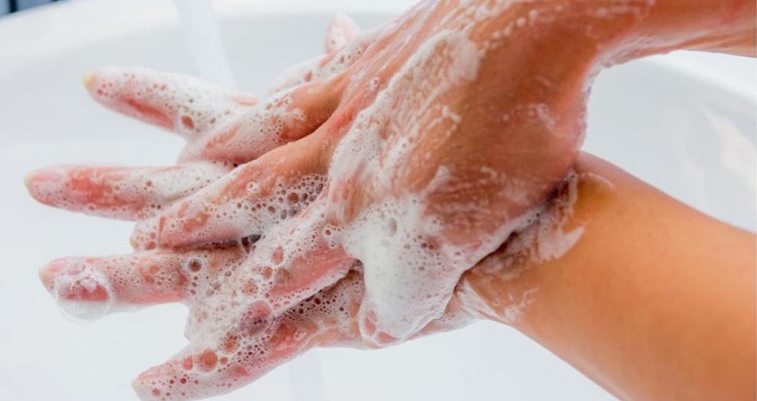 Consejos básicos para protegerse del coronavirus, según la OMS