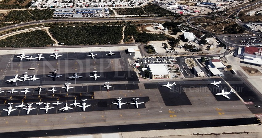 Rutas aéreas disminuyen considerablemente sus llegadas a Los Cabos Rutas aéreas disminuyen considerablemente sus llegadas a Los Cabos