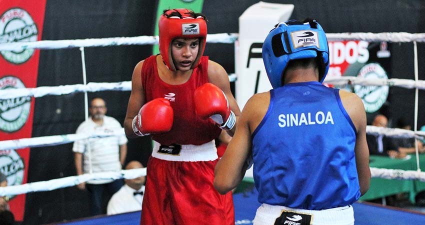 Mantienen boxeadores entrenamientos en forma aislada