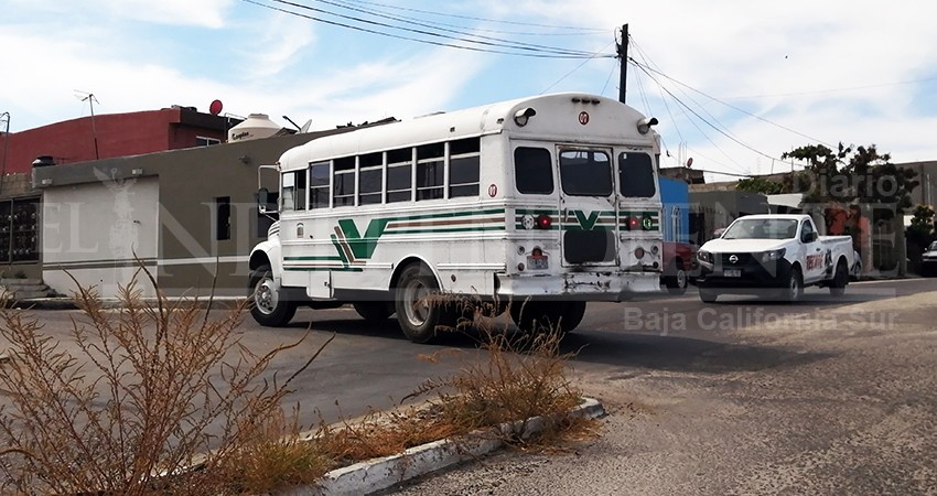 Disminuye al 50% operación de unidades del transporte público en Los Cabos